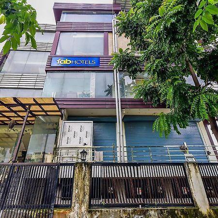 דהראדון Fabhotel Surya Residency מראה חיצוני תמונה