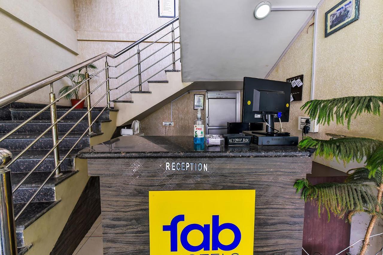 דהראדון Fabhotel Surya Residency מראה חיצוני תמונה