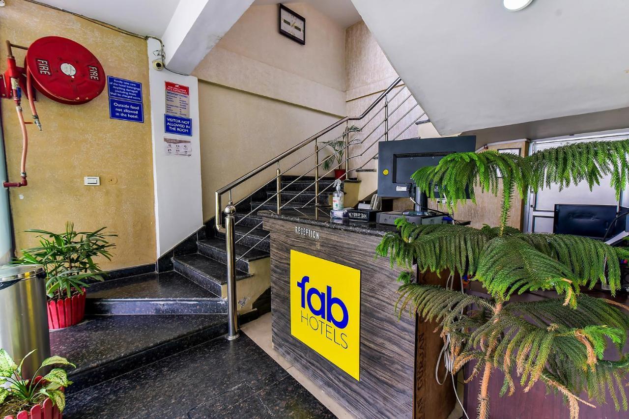 דהראדון Fabhotel Surya Residency מראה חיצוני תמונה