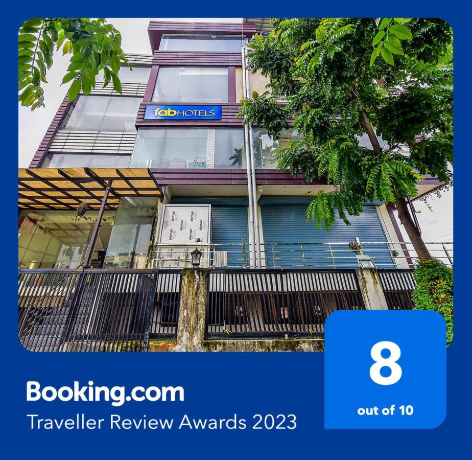 דהראדון Fabhotel Surya Residency מראה חיצוני תמונה
